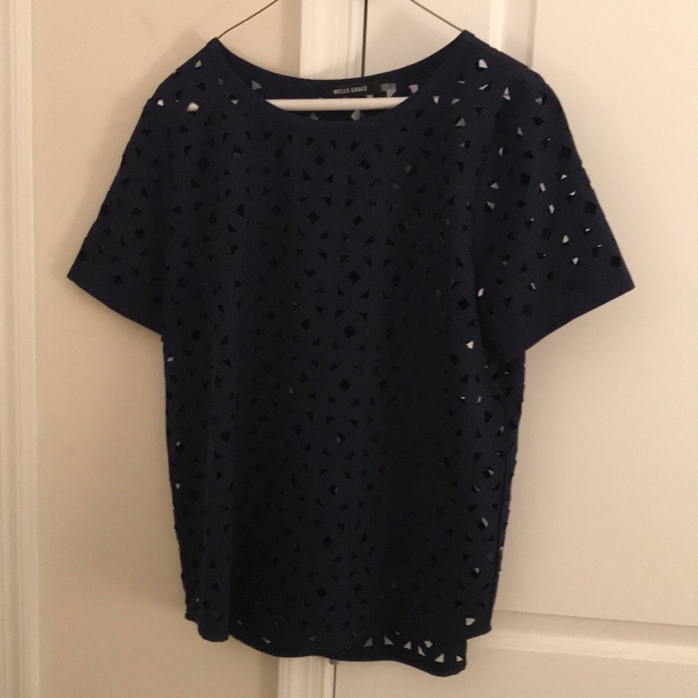 Wells grace navy top!